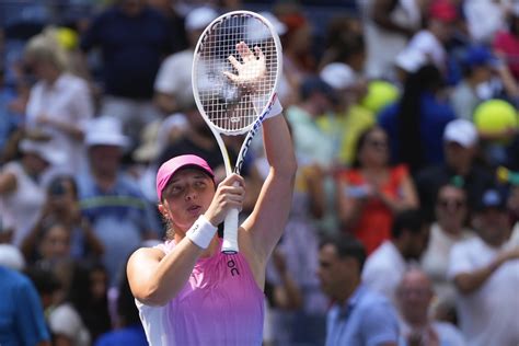 Iga Swiatek survives tough test; Naomi Osaka wins in US Open .